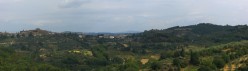Vista di Castelmuzio col l'Amiata sullo sfondi