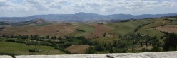 Panorama della campagna verso Radicofani dalle mura del paese
