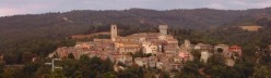 il paese in inverno da est