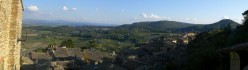 Sguardo verso Chianciano dalla sommit� del paese