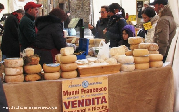 Mercato settimanale di Chiusi citt